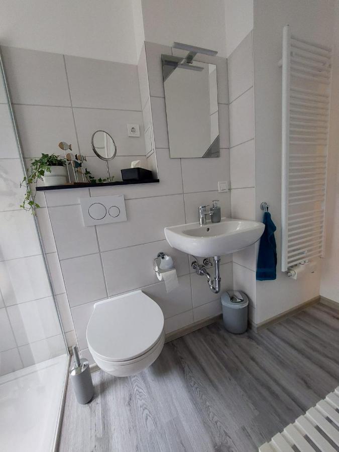 Gemuetliches, Voll Ausgestattetes Apartment ハレ エクステリア 写真