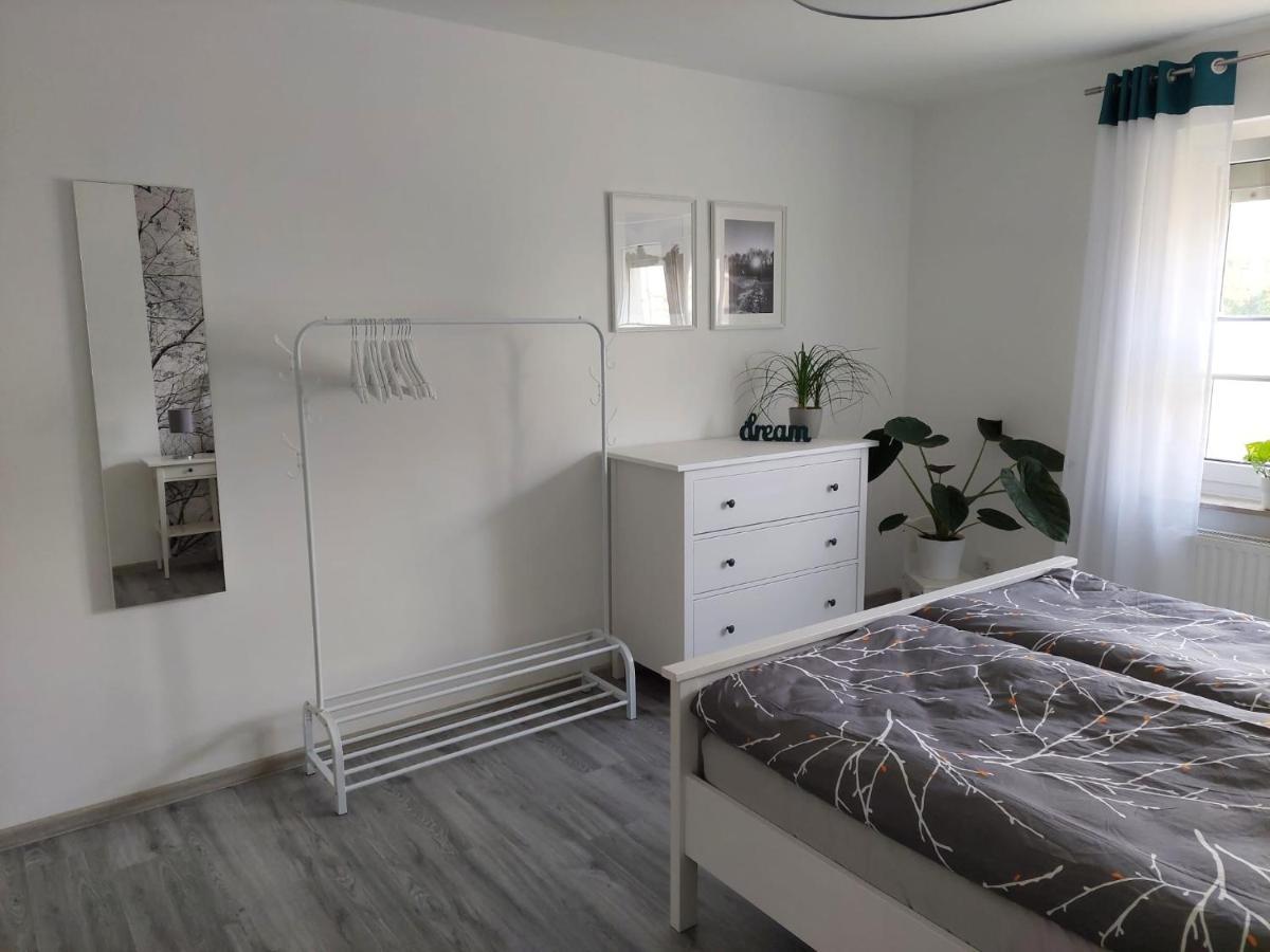 Gemuetliches, Voll Ausgestattetes Apartment ハレ エクステリア 写真
