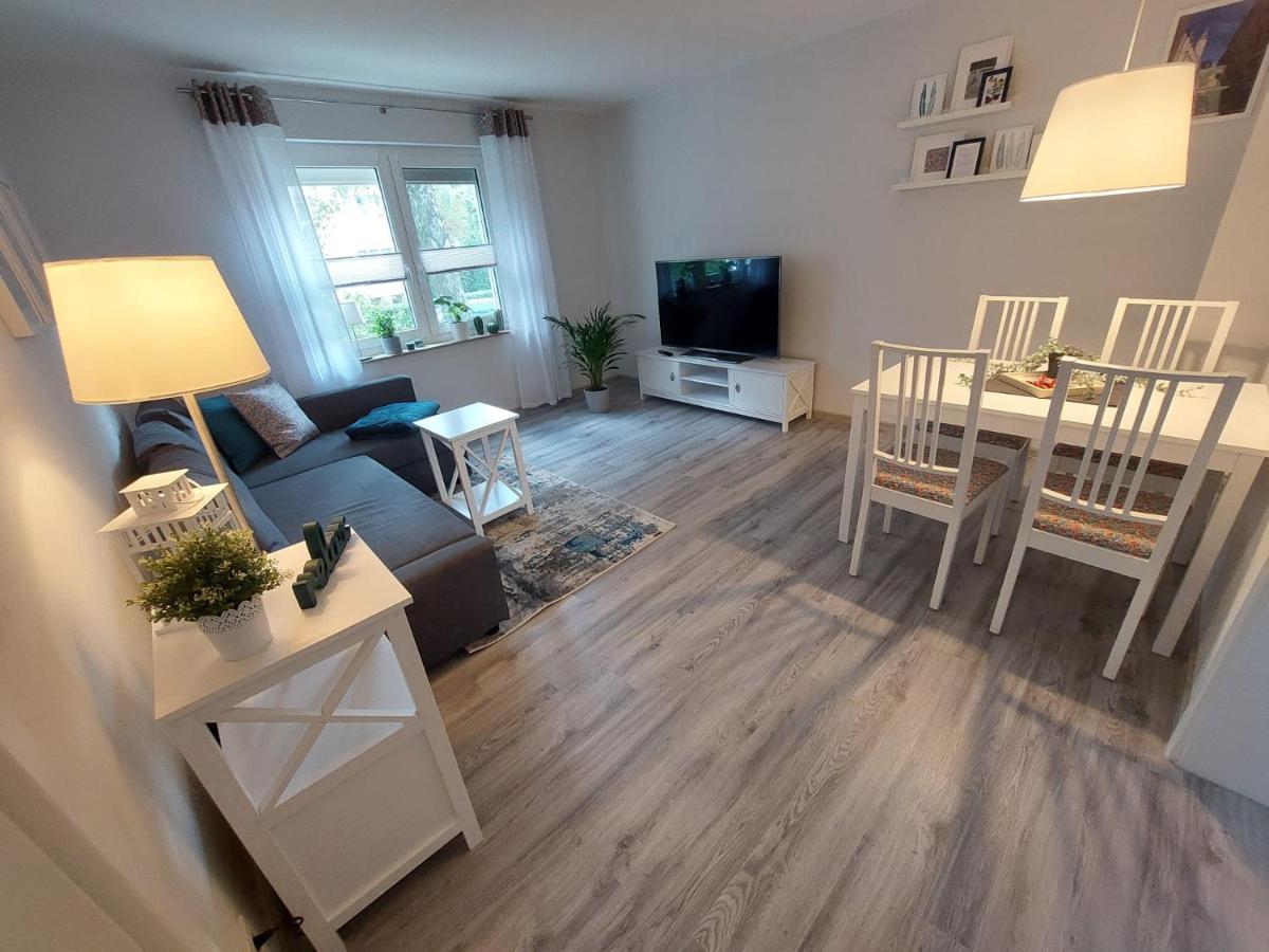 Gemuetliches, Voll Ausgestattetes Apartment ハレ エクステリア 写真
