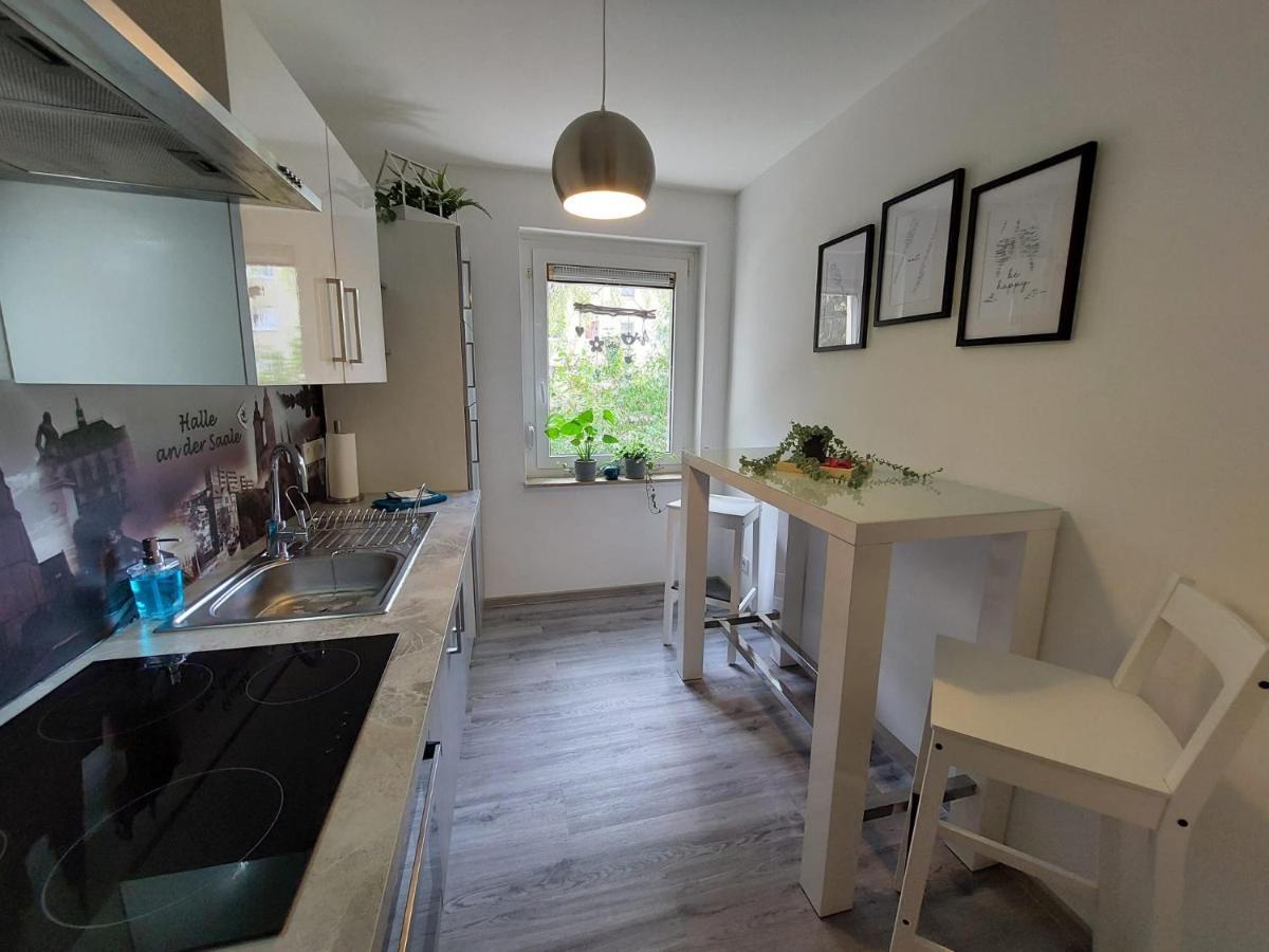 Gemuetliches, Voll Ausgestattetes Apartment ハレ エクステリア 写真
